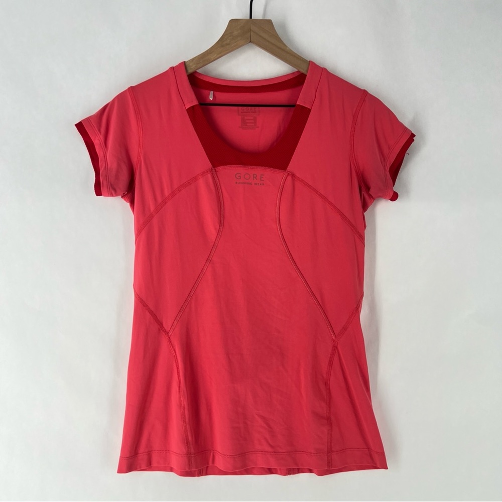 Gore Running Wear Women's Coral‎ Air 2.0 Performance Top Short Sleeve Scoop Neck